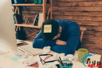在菲律宾有一种“丧”叫不想上班！
