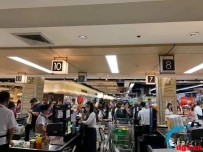 菲律宾民众：没吃的到时候上街去抢。商店的门砸开，都...